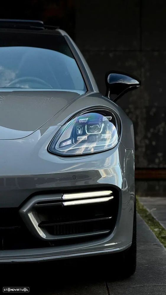 Porsche Panamera 4 E-Hybrid Platinum Edition com PDLS - 27