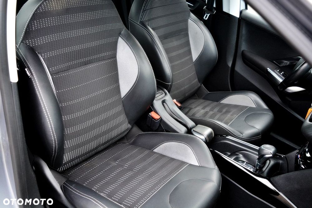 Peugeot 2008 PureTech 110 GPF Stop&Start EAT6 Allure - 7