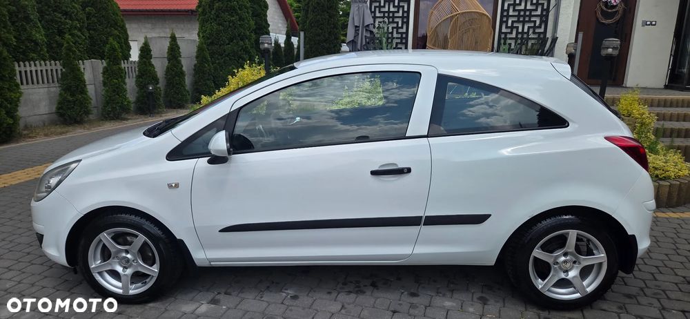 Opel Corsa 1.2 16V Enjoy - 5