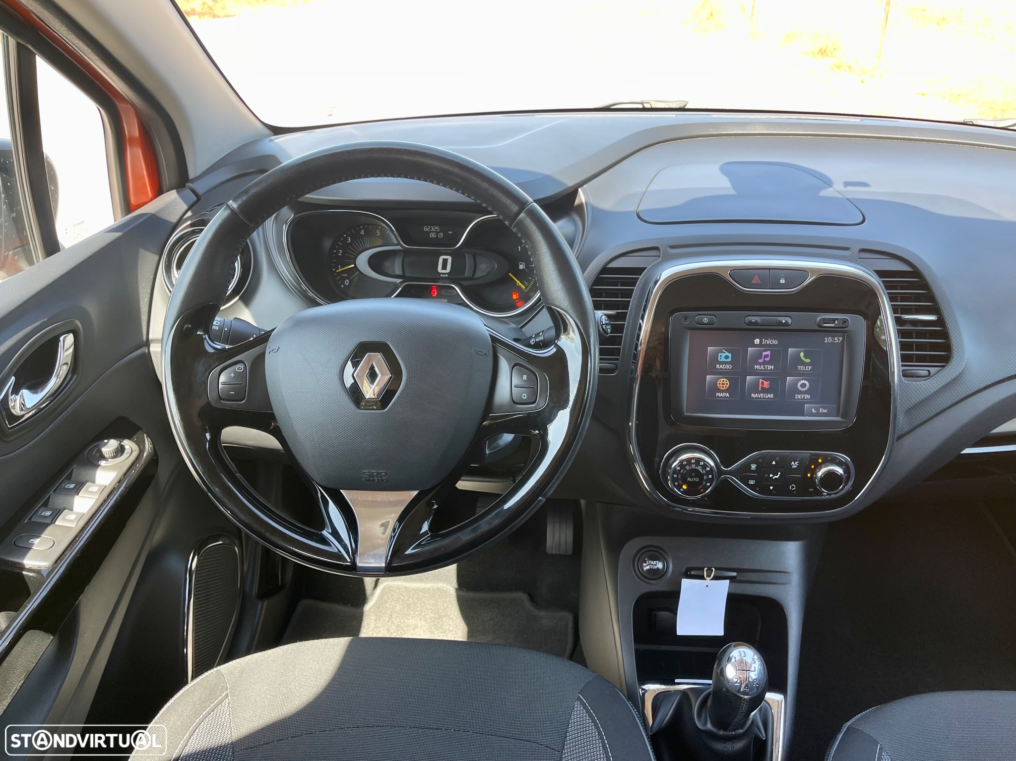 Renault Captur 1.5 dCi Exclusive - 13