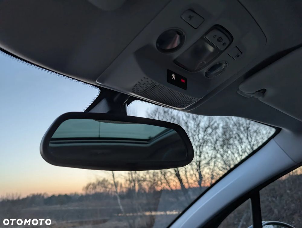 Peugeot 2008 PureTech 110 Stop&Start GT-Line Edition - 18