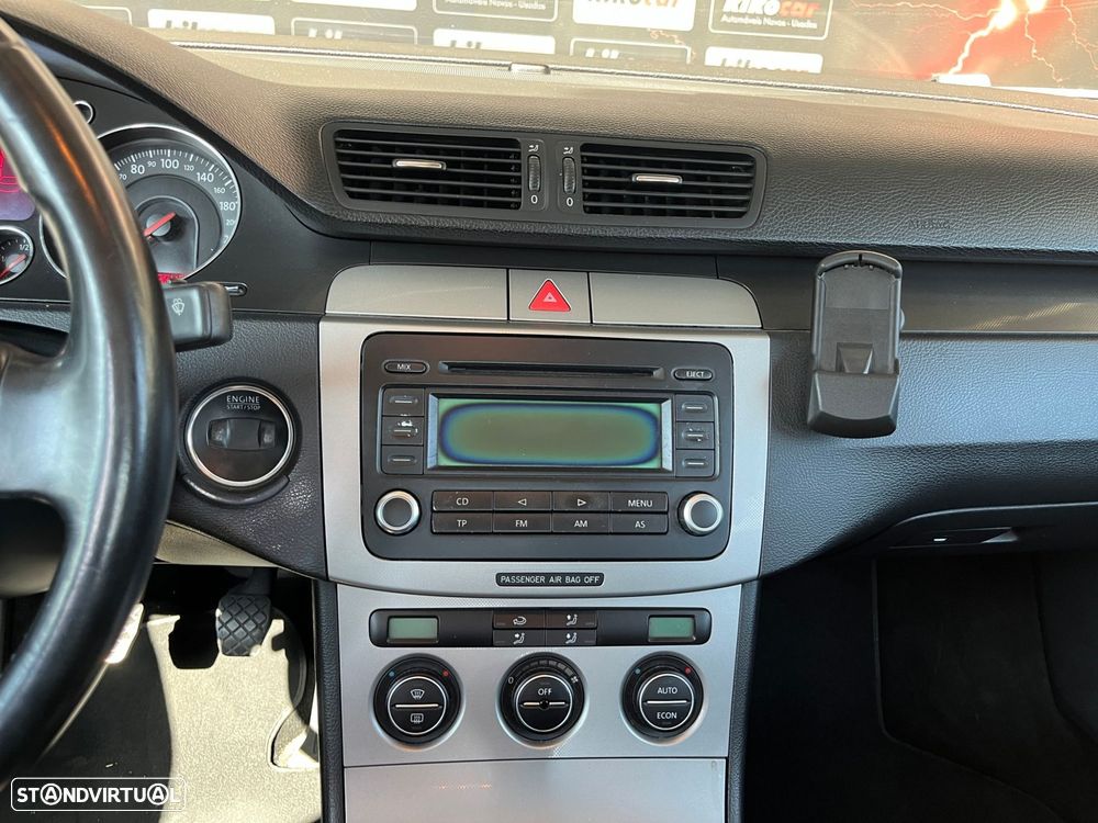 VW Passat 2.0 TDI Highline - 22