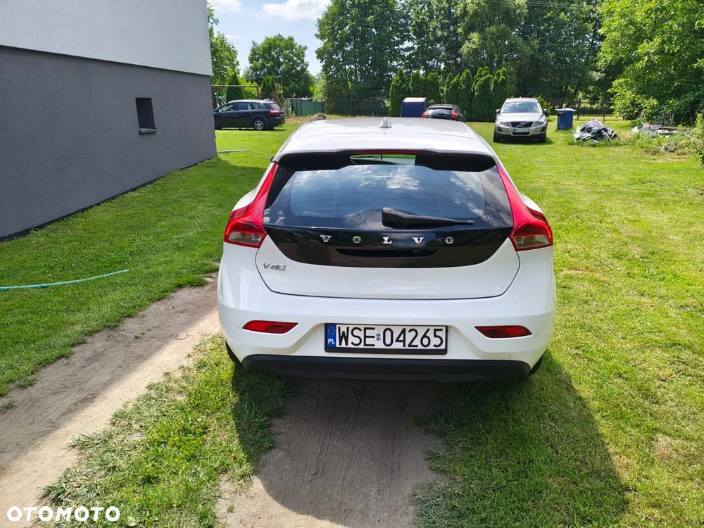 Volvo V40 D2 R-Design Summum - 5