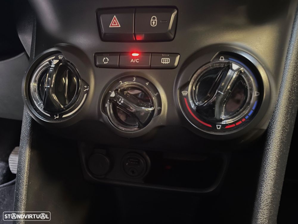 Peugeot 208 1.2 VTi Active - 25