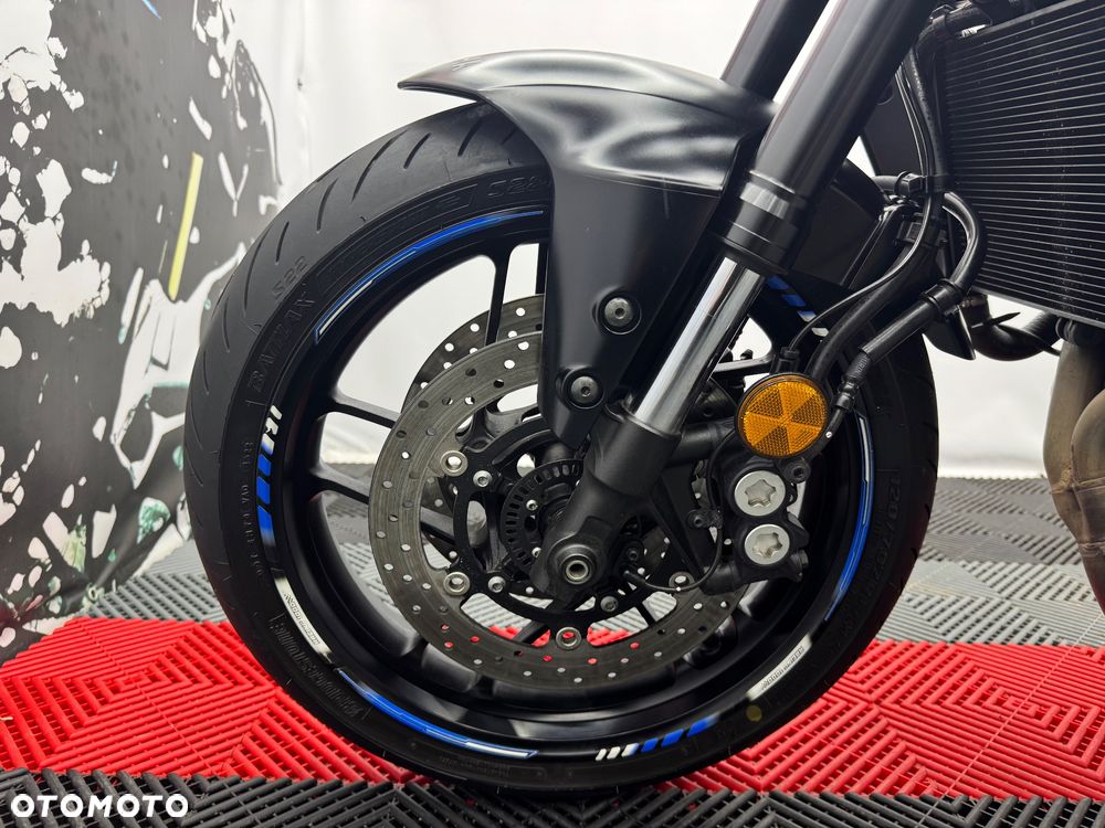 Yamaha MT - 9
