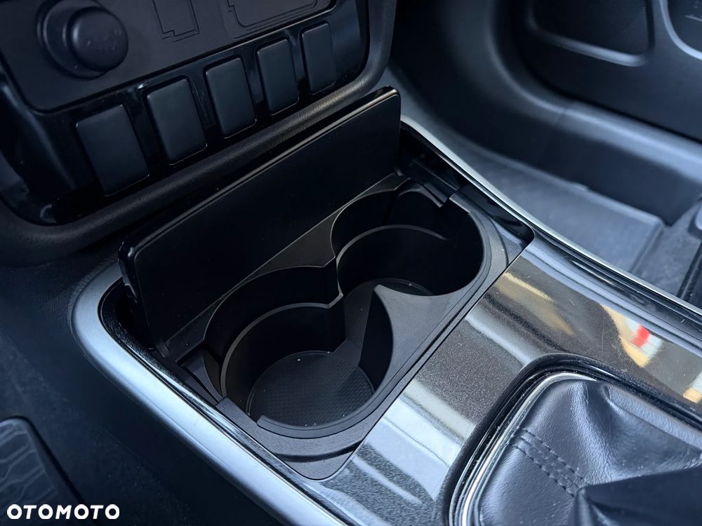 Mitsubishi Outlander 2.0 2WD Diamant - 33