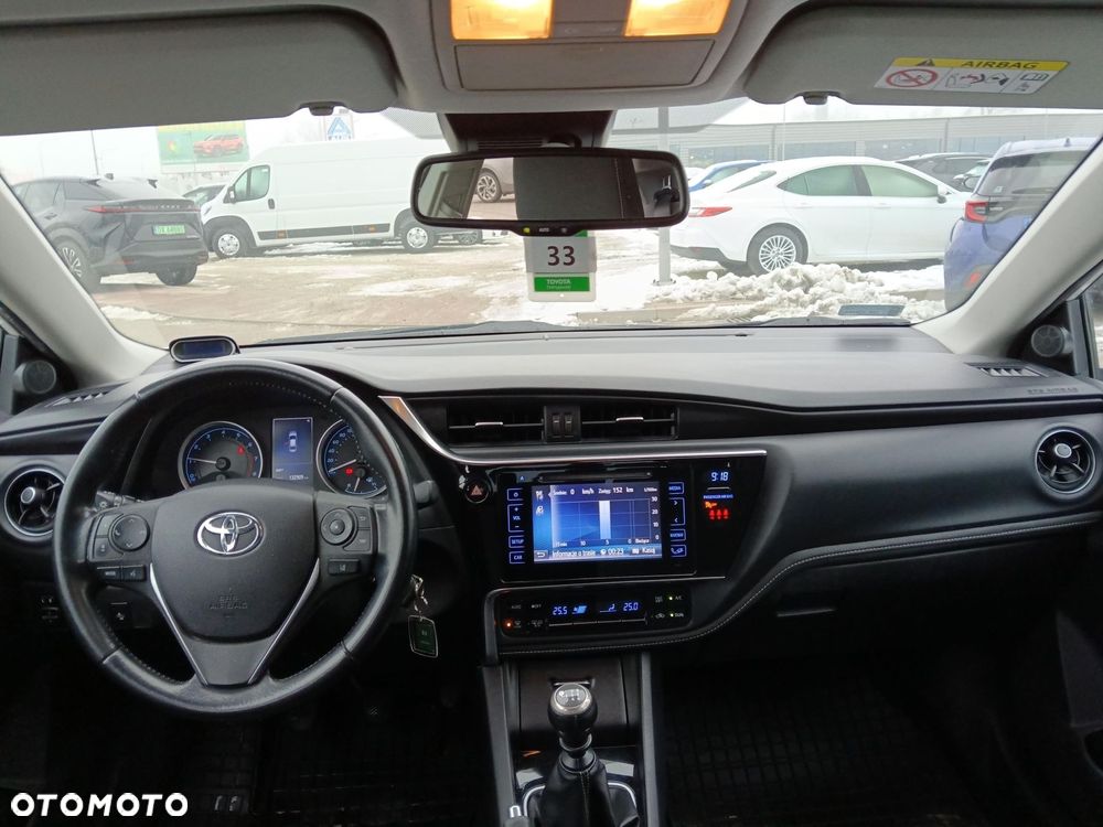 Toyota Corolla 1.6 Comfort - 9