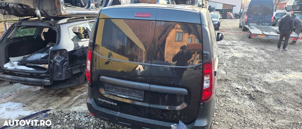 Punte spate Renault Express 1.5 DCI 2021 2022 / 2023 2024 - 2