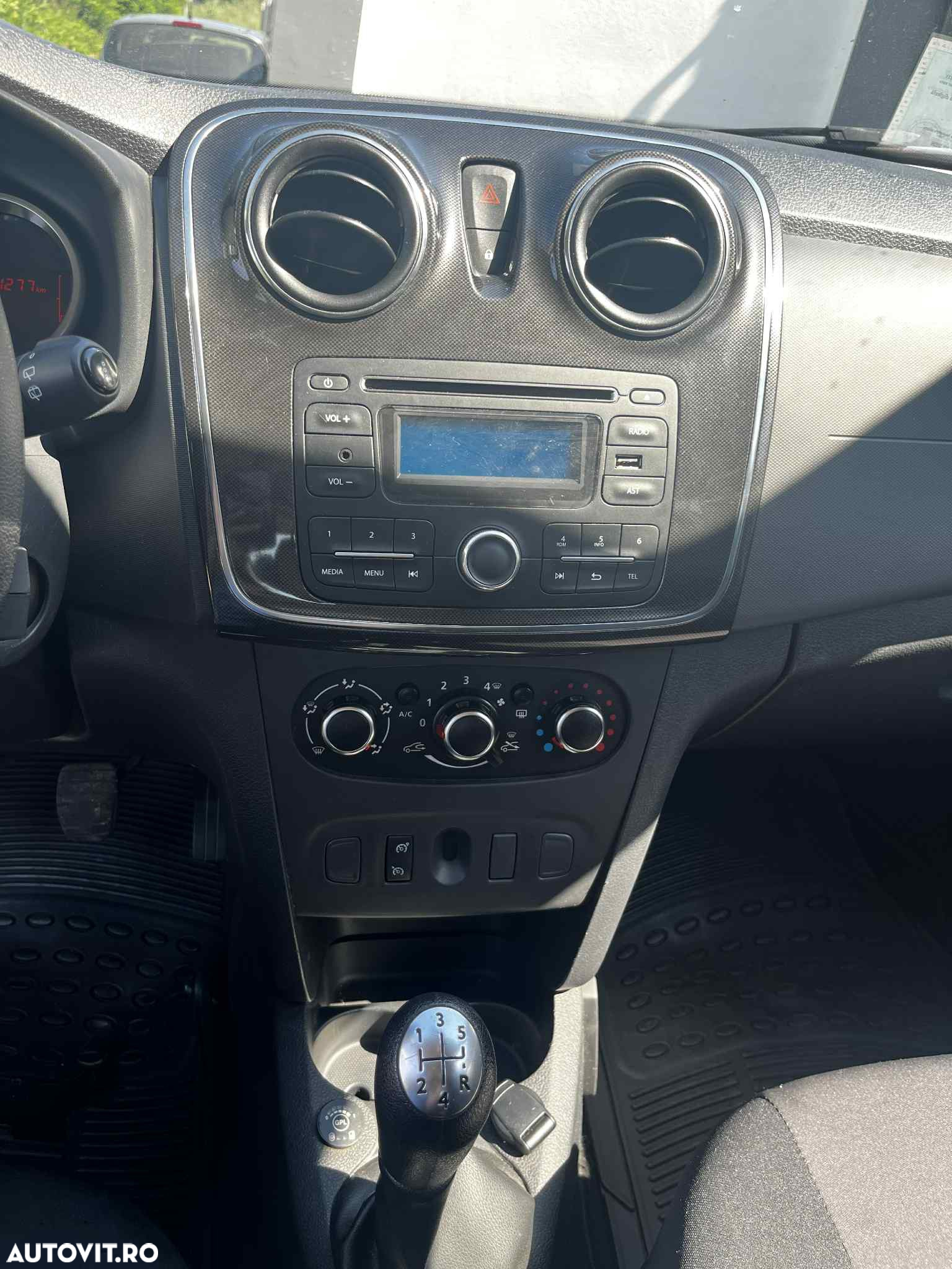Dacia Sandero 0.9 TCe Ambiance - 8