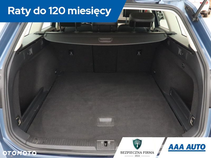 Volkswagen Passat Variant - 16