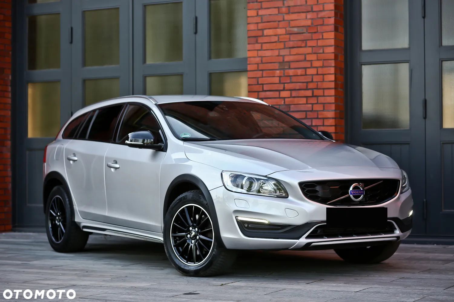 Volvo V60 Cross Country D3 Geartronic - 1
