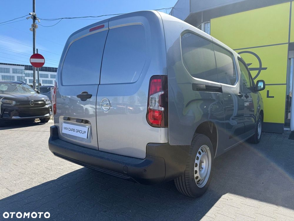 Opel Combo Cargo Furgon XL 1.5 T.Diesel 100KM MT6 - 9