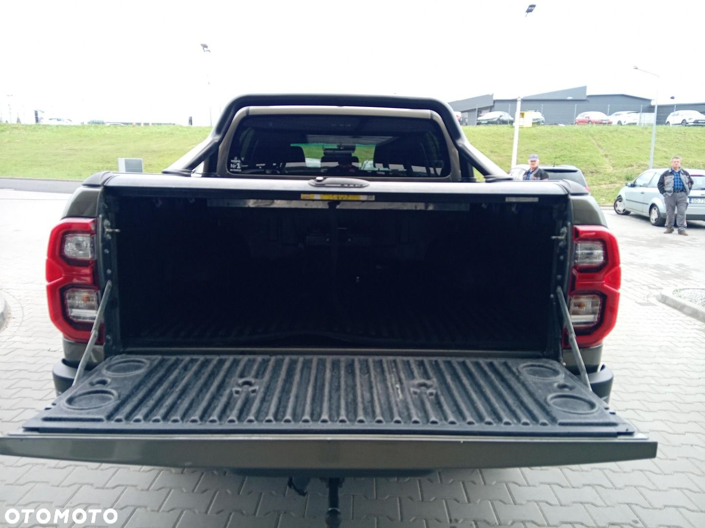 Toyota Hilux - 23