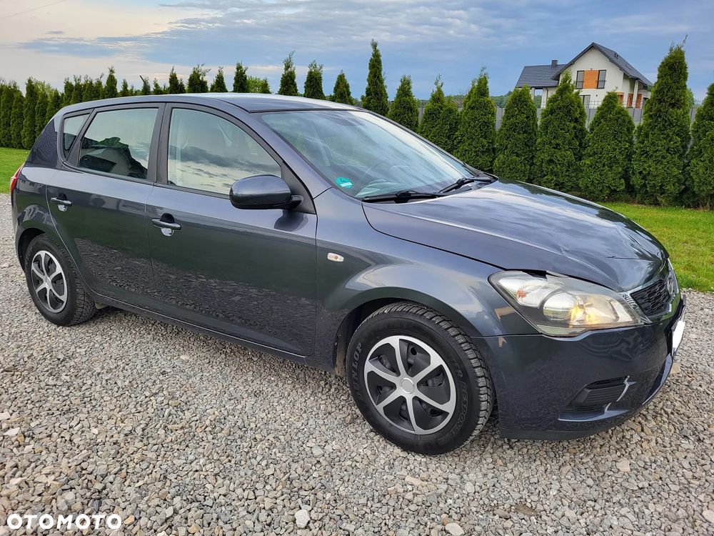 Kia Ceed 1.4 Comfort + - 21