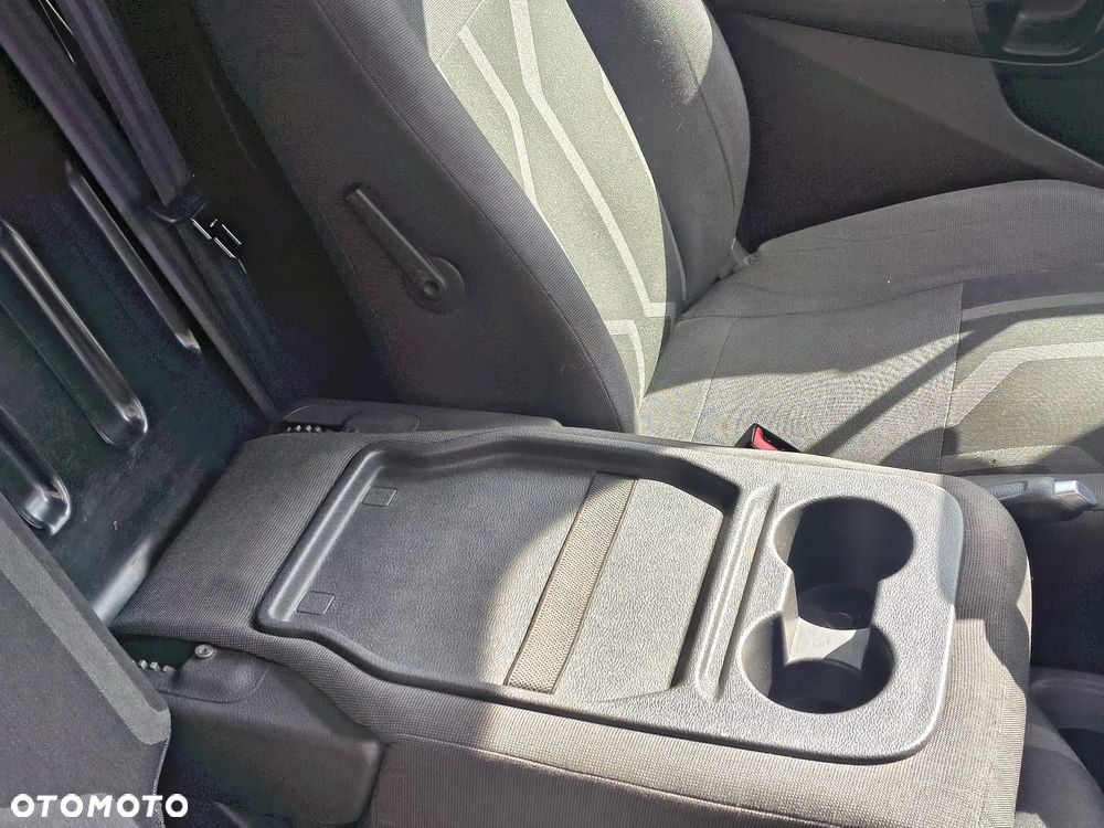 Ford Transit Connect - 21