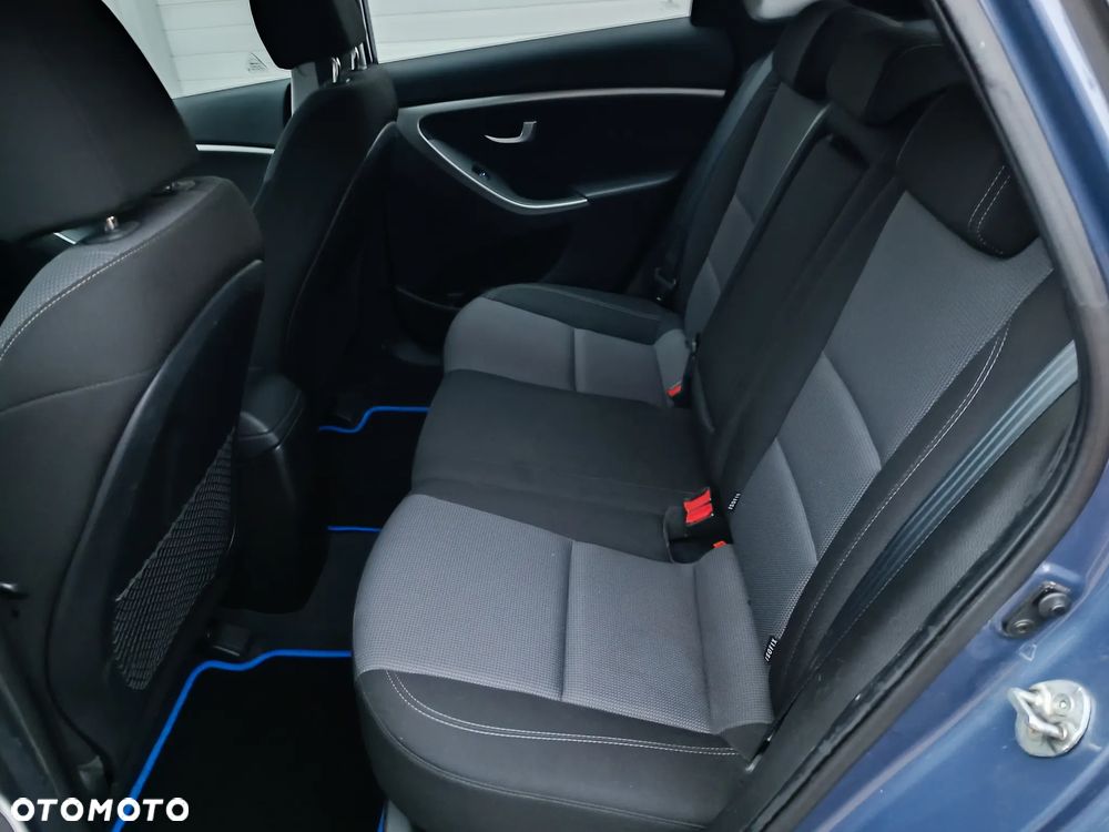 Hyundai i30 1.6 Automatik Trend - 25