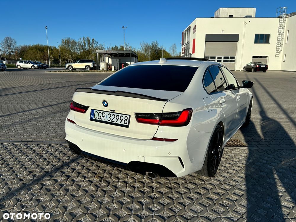 BMW Seria 3 318d M Sport - 5