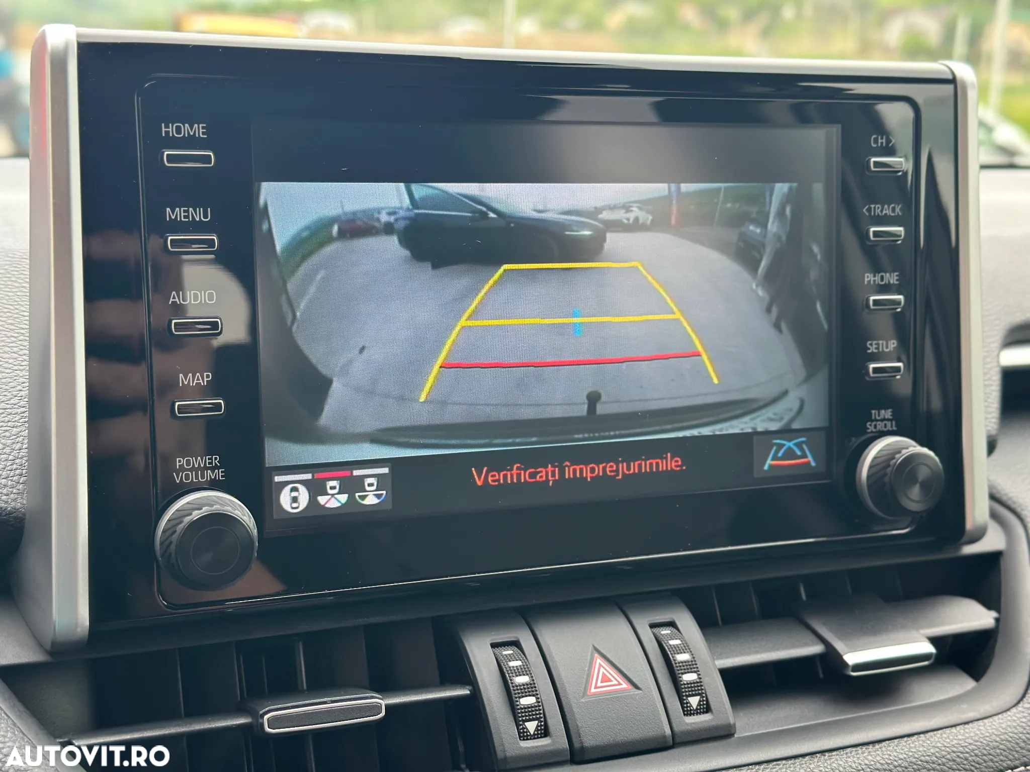 Toyota RAV4 2.5 Hybrid VVT-iE 4x4 Luxury - 29