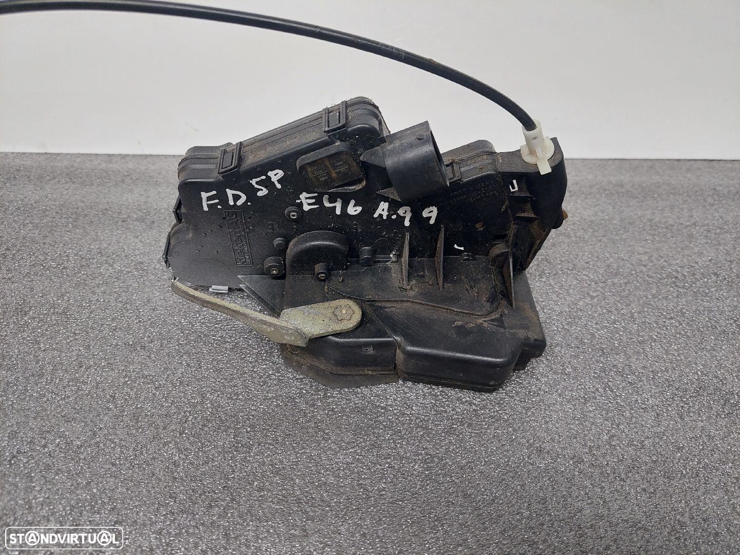Fecho Porta Frente Dto Bmw 3 (E46) - 2