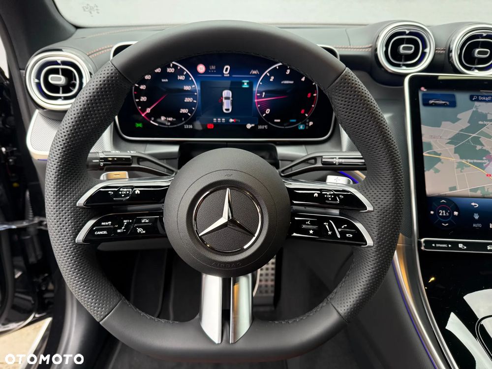 Mercedes-Benz GLC ver-coupe-300-d-mhev-4--matic-amg-line - 16