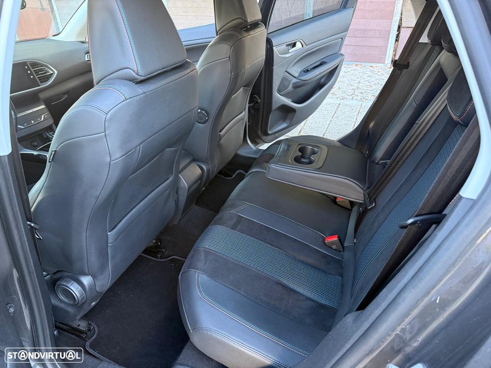 Peugeot 308 SW BlueHDi 130 EAT8 Stop & Start Tech Edition - 6