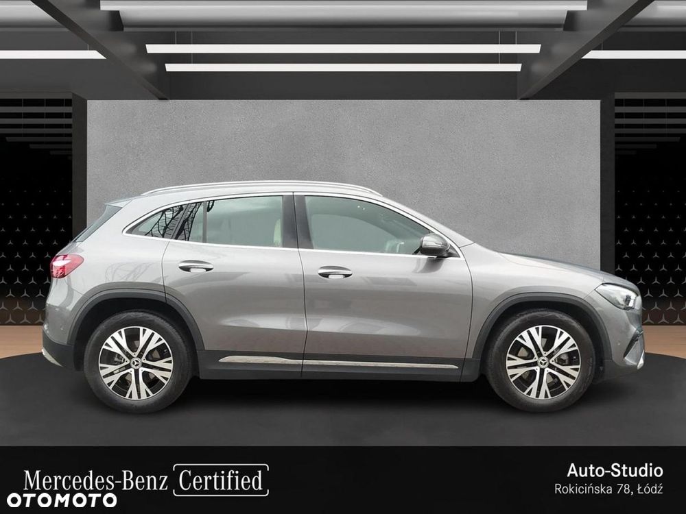 Mercedes-Benz GLA - 7