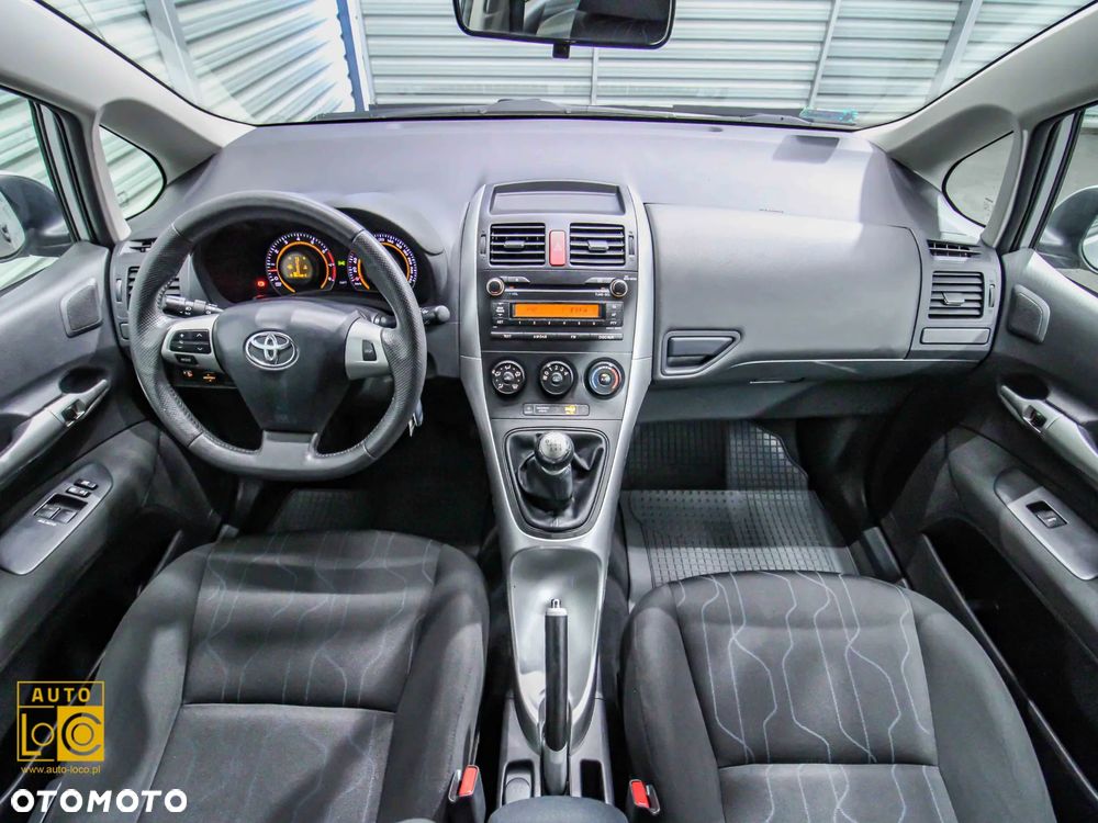 Toyota Auris 1.33 VVT-i Terra Start - 5