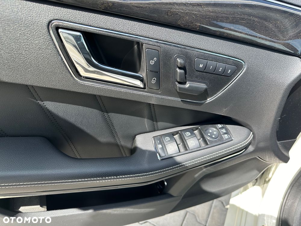Mercedes-Benz Klasa E 350 7G-TRONIC Avantgarde - 19