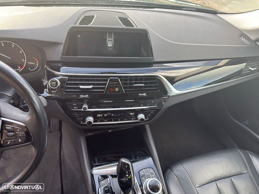 BMW 520 d Aut. Luxury Line - 9