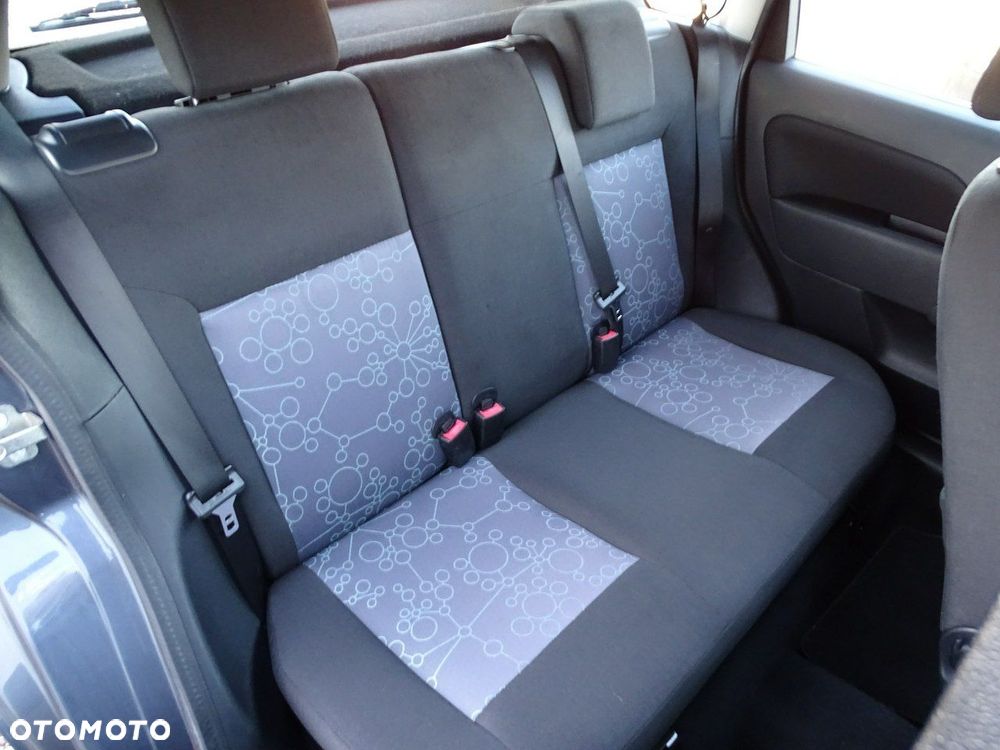 Ford Fiesta - 9
