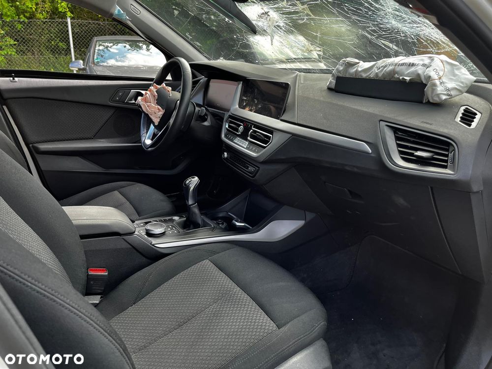 BMW Seria 1 118i - 5