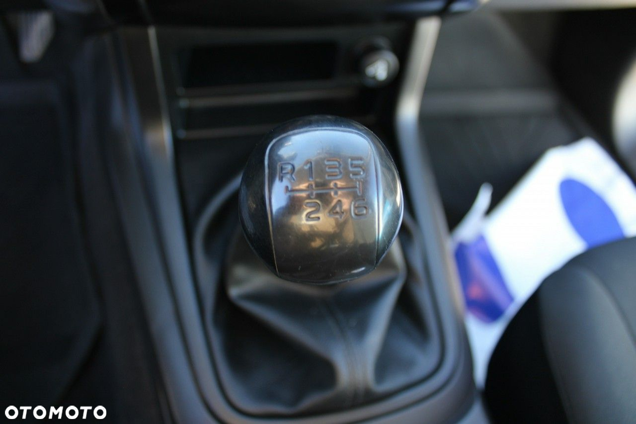 Isuzu D-Max 1.9 DC L - 27