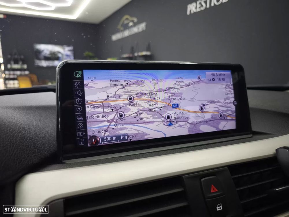 BMW 318 d Line Sport - 35