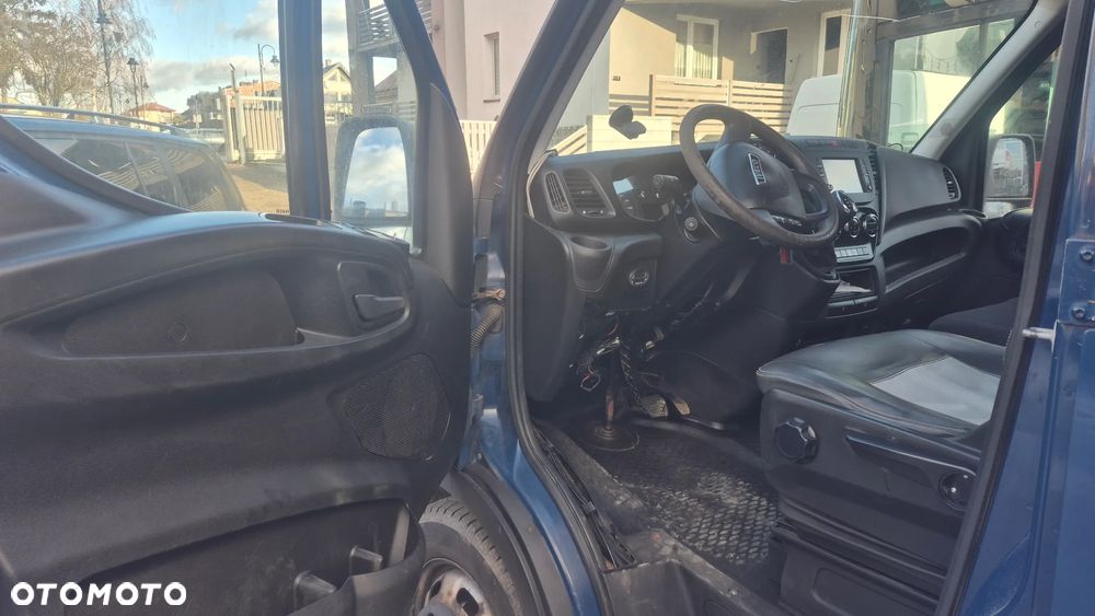 Iveco 35c17 - 8