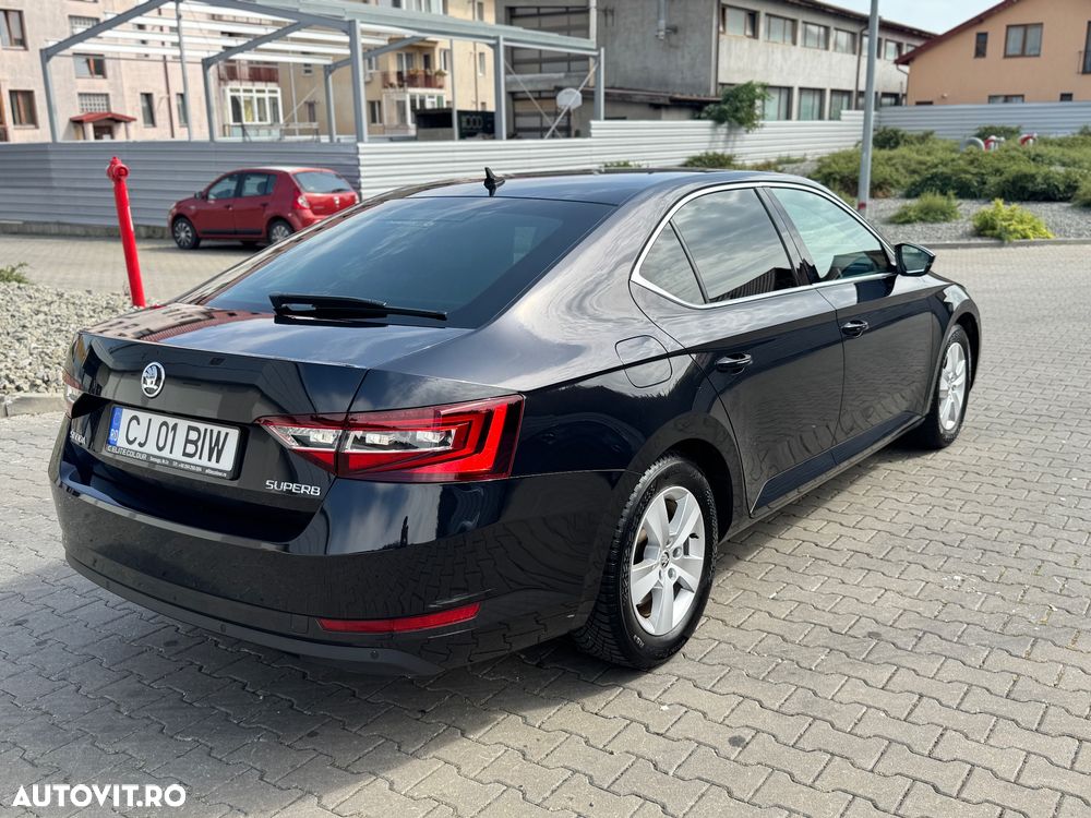Skoda Superb 2.0 TDI Style - 6
