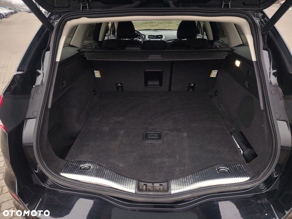 Ford Mondeo 2.0 EcoBlue Titanium - 28