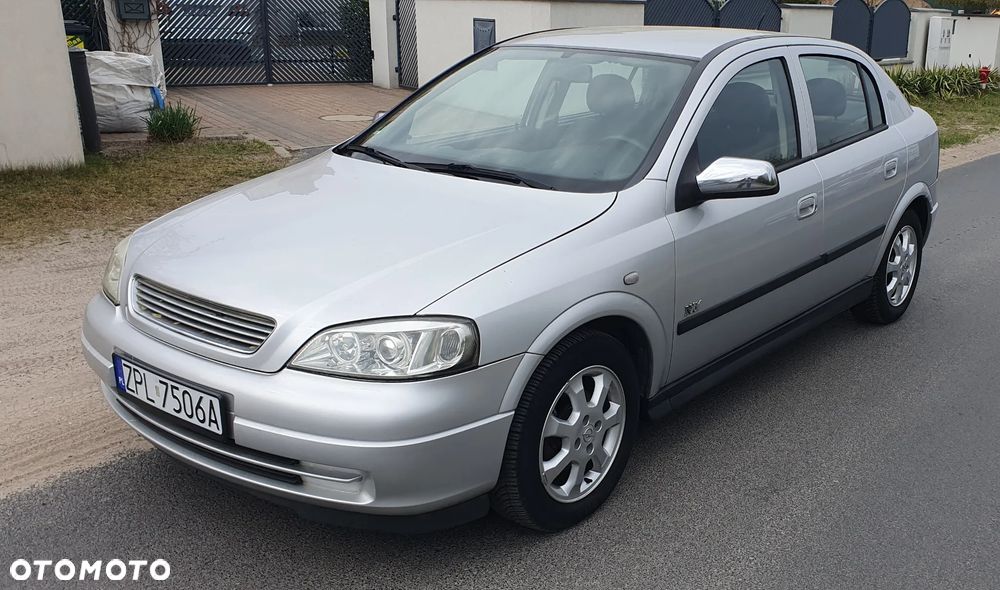 Opel Astra - 1
