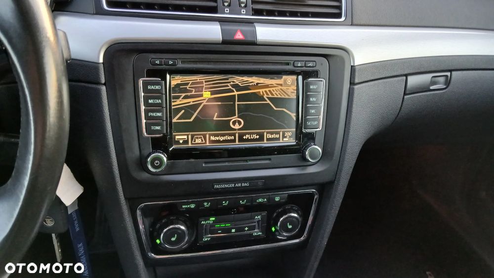 Skoda Superb 1.6 TDI GreenLine - 25