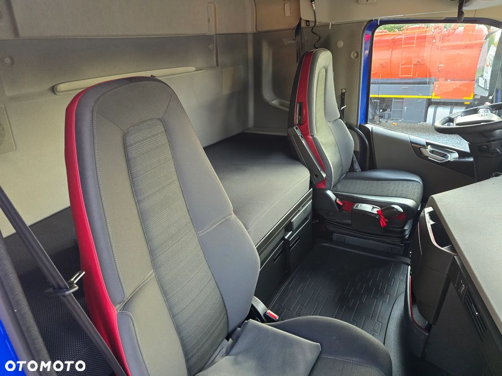 Volvo FH 460/ACC/SCC/RADAR/Klimatyzacja Post. - 32