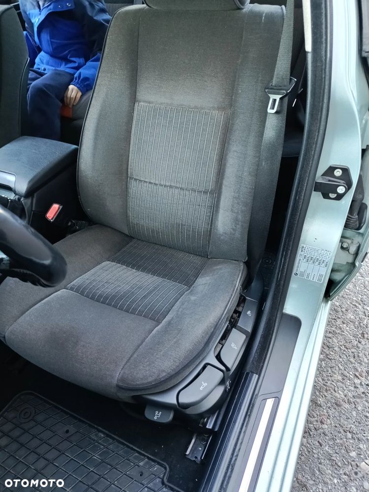BMW Seria 5 520i - 19