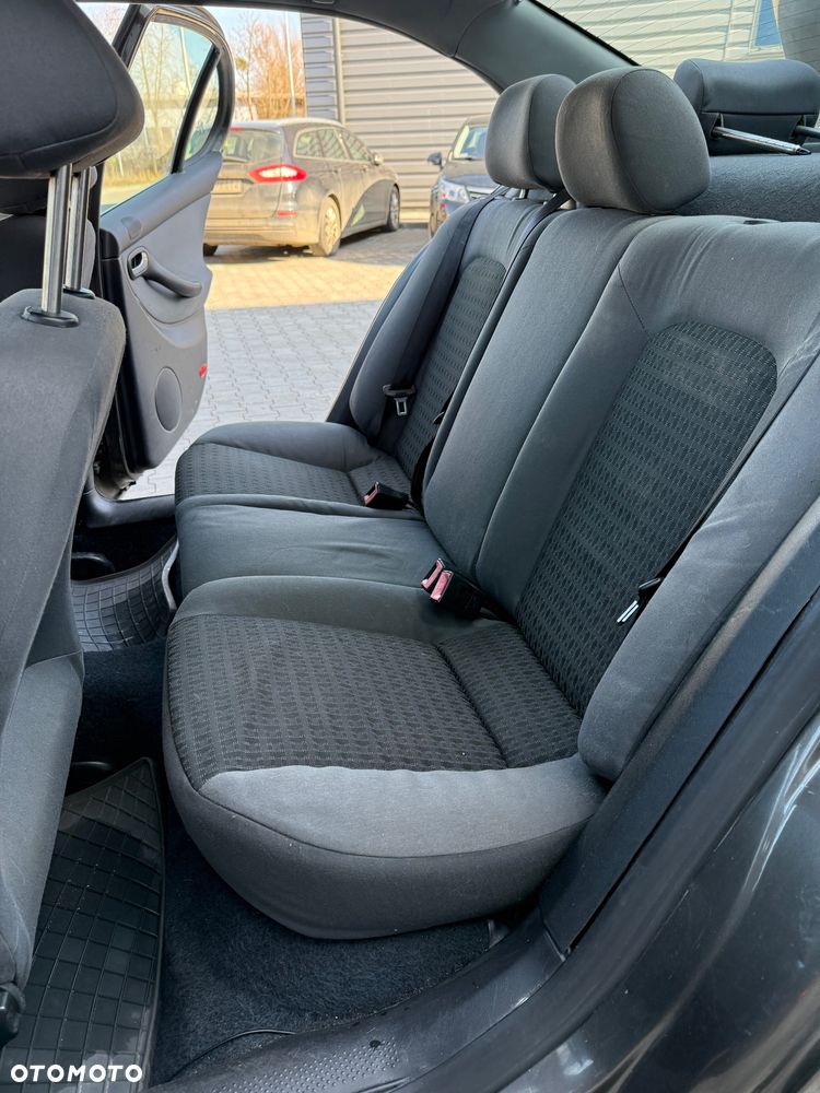 Seat Toledo 1.6 Stella - 21