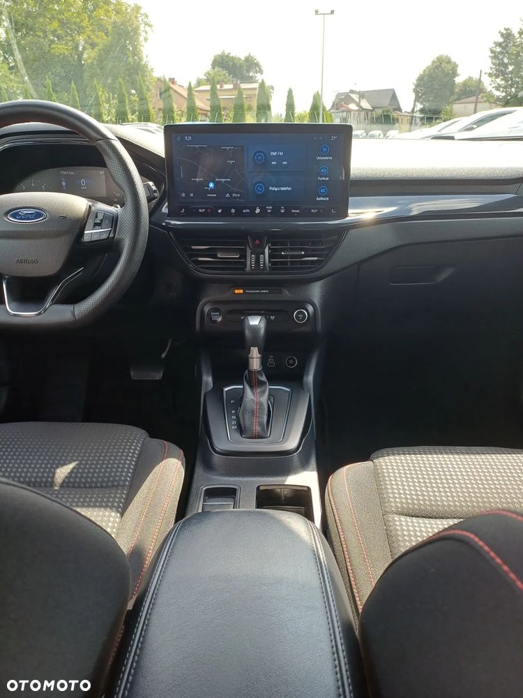 Ford Focus 1.0 EcoBoost Hybrid ST-LINE X - 19