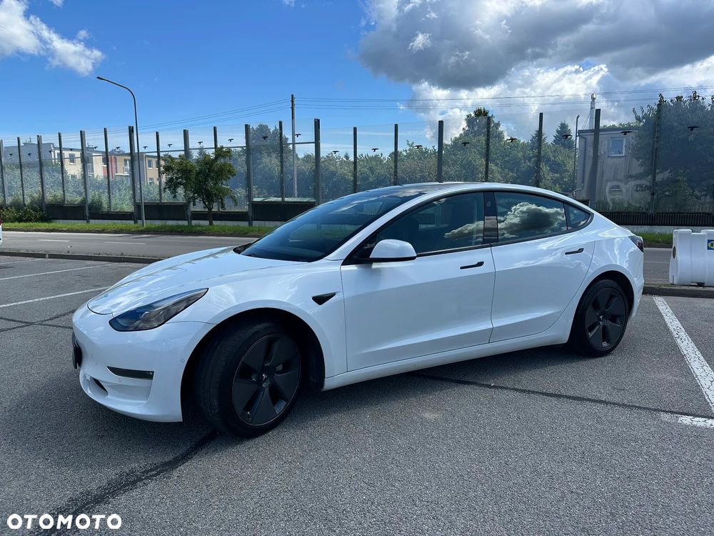 Tesla Model 3 - 2
