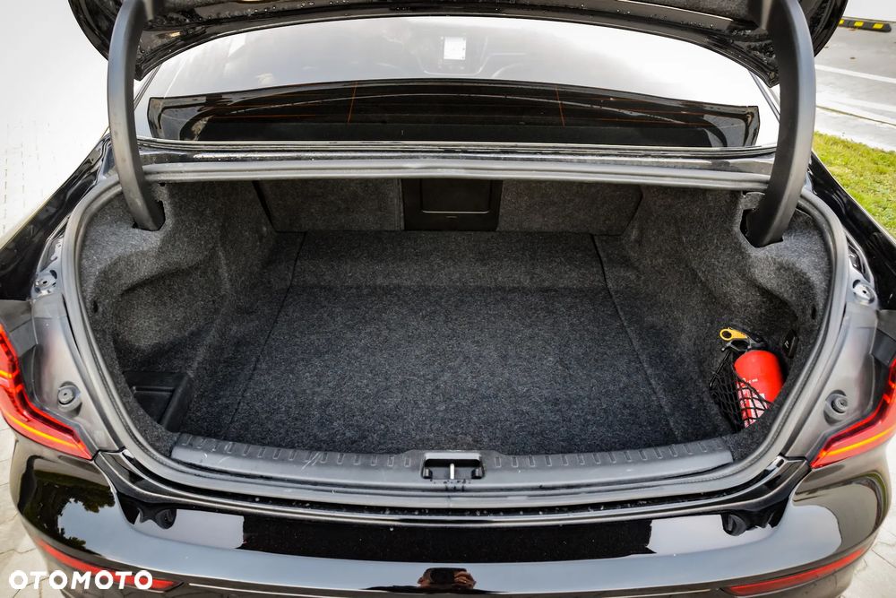 Volvo S60 T5 Momentum Pro - 38