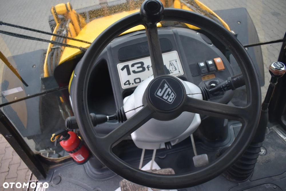 JCB 3 CX - 21