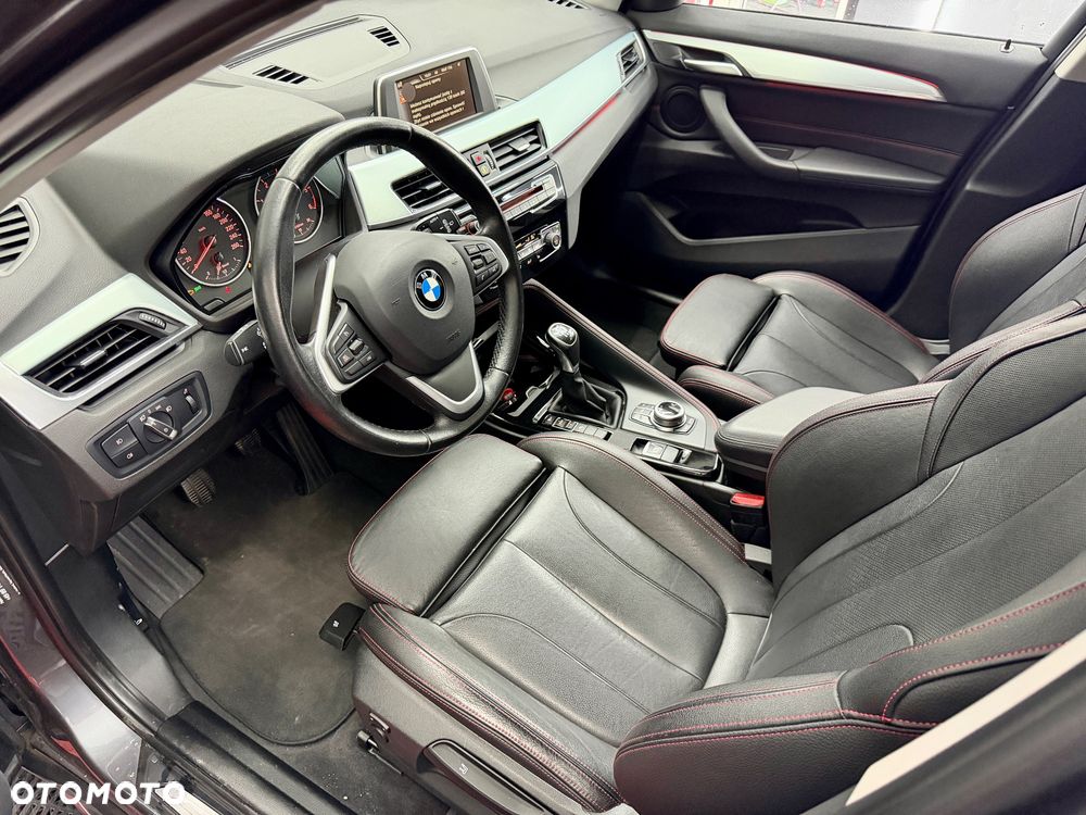 BMW X1 sDrive18d Sport Line - 14