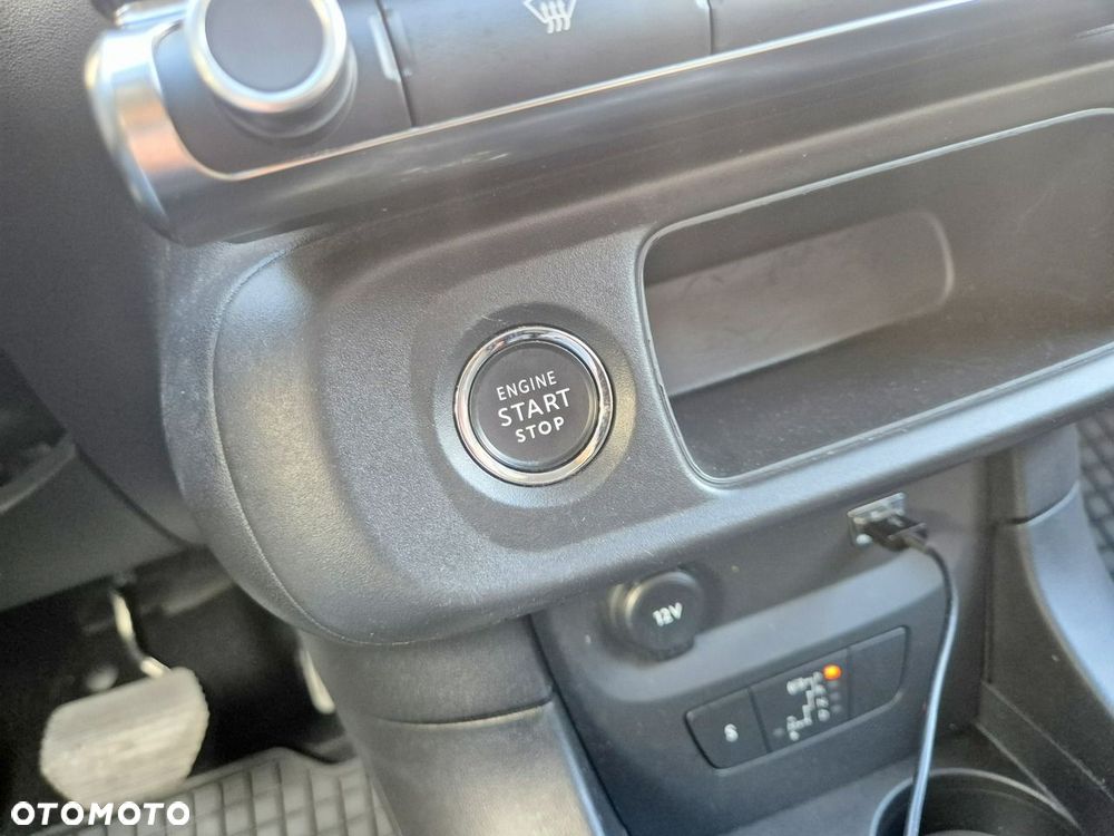 Citroën C3 Pure Tech 110 S&S EAT6 MAX - 21