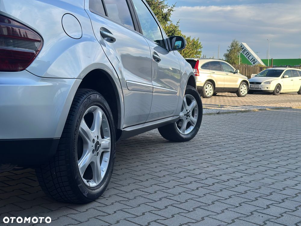 Mercedes-Benz ML 320 CDI 4Matic 7G-TRONIC DPF Edition 10 - 12