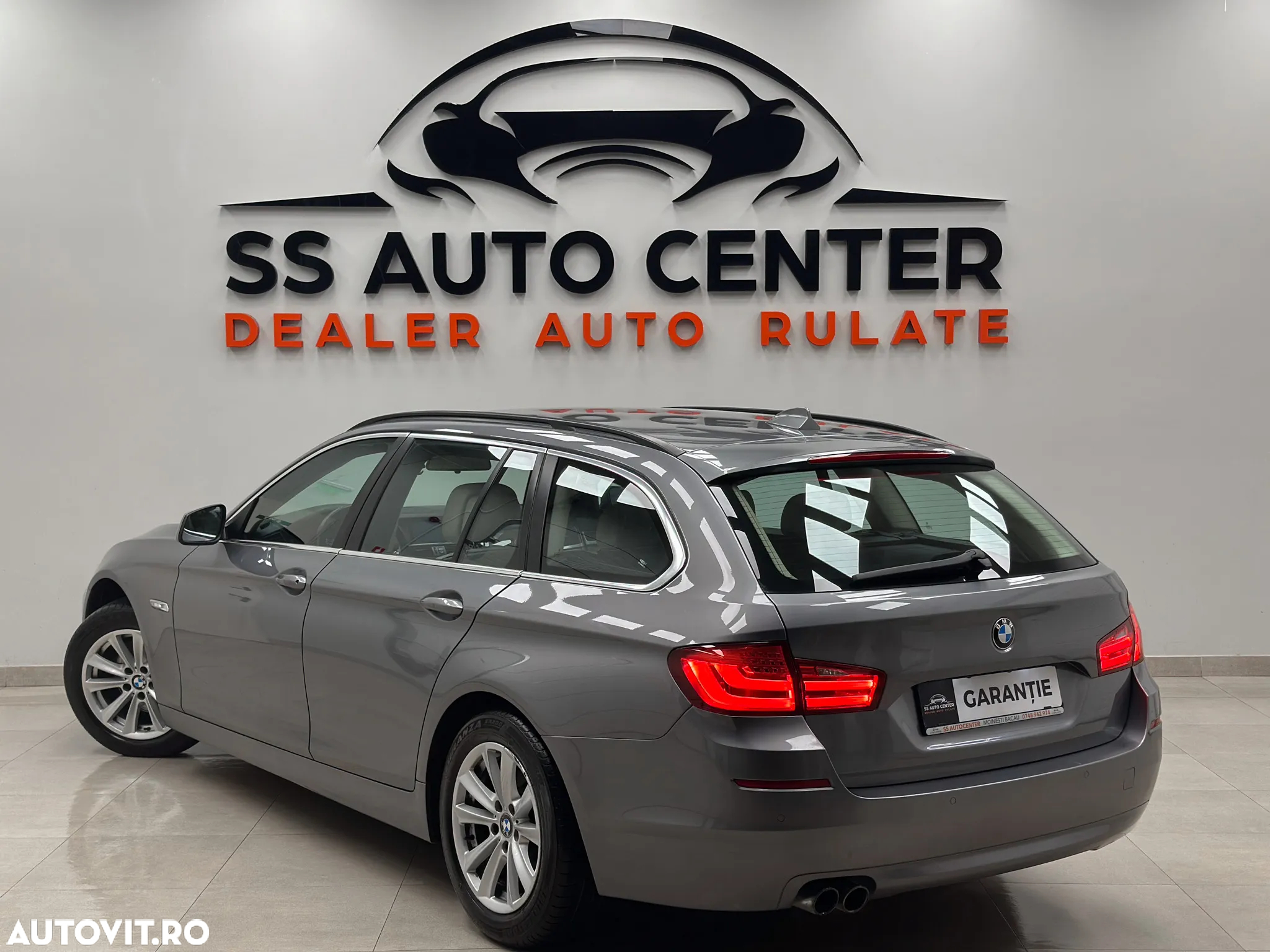 BMW Seria 5 520d Touring - 3