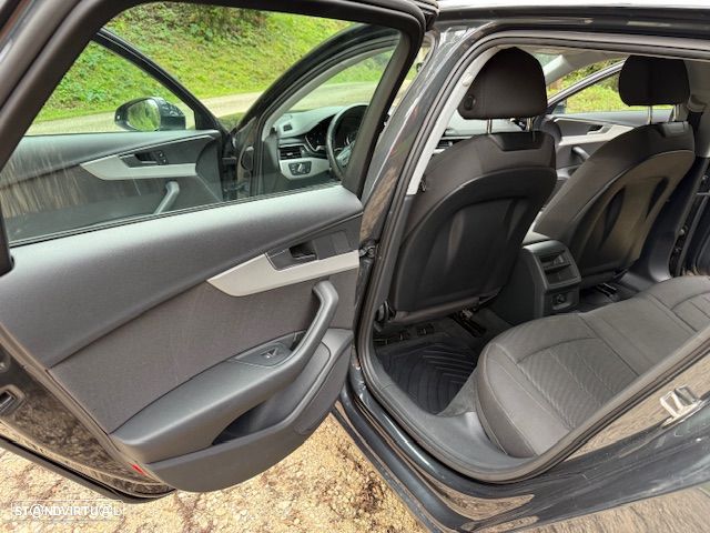 Audi A4 Avant 35 TDI Advanced S tronic - 12